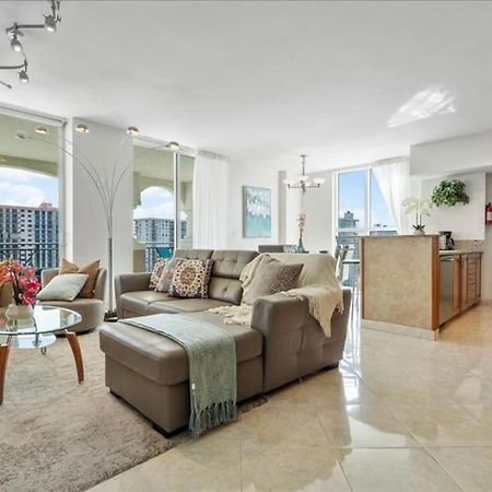 King David By The Ocean Apartment ไมอามีบีช ภายนอก รูปภาพ