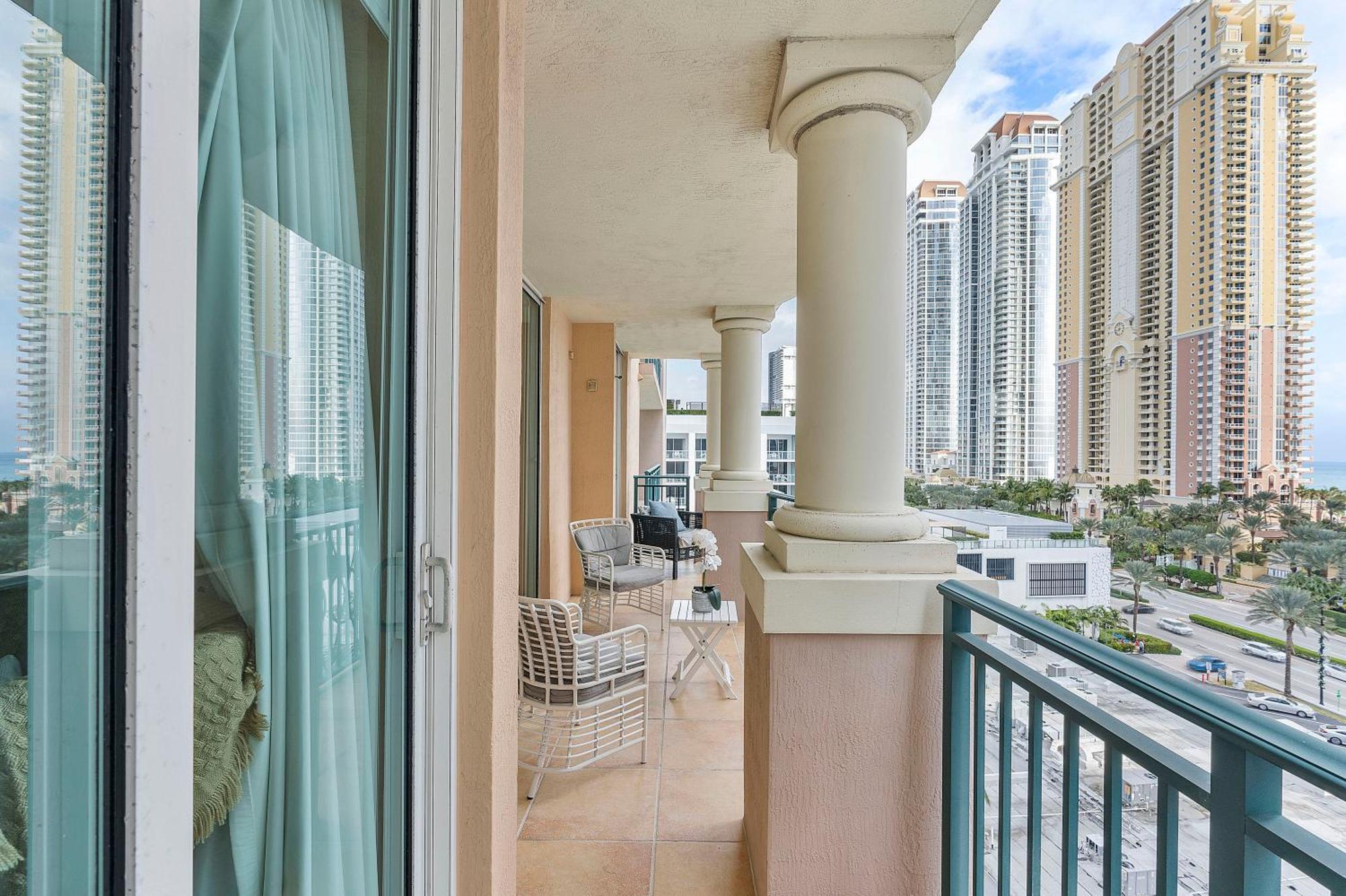 King David By The Ocean Apartment ไมอามีบีช ภายนอก รูปภาพ