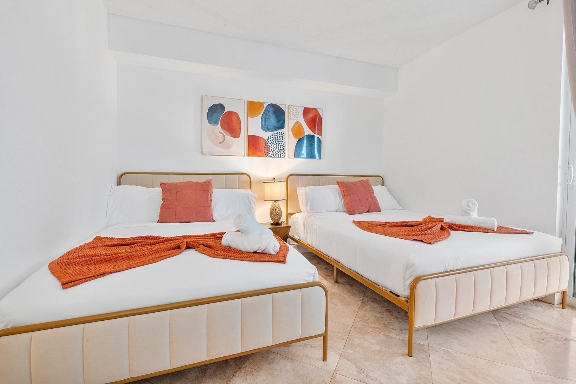 King David By The Ocean Apartment ไมอามีบีช ภายนอก รูปภาพ